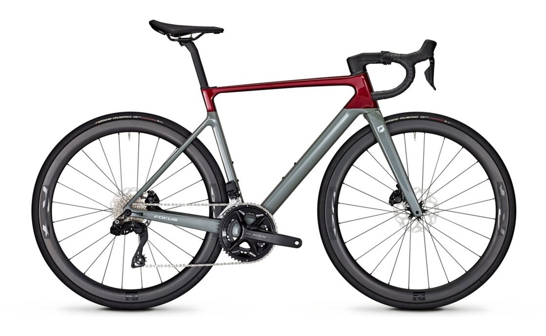 Focus-Izalco-Max-8.9-28-Zoll-Diamant-2025-2.jpg